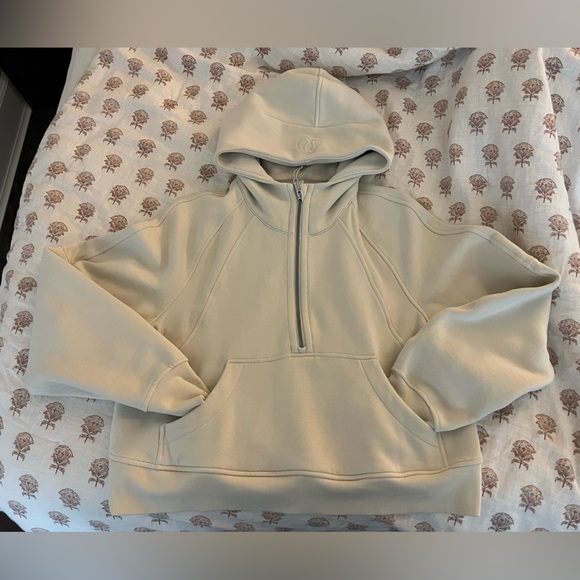 lululemon athletica Tops - Lululemon size Xs/s never worn